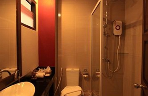 Wua Lai House | Baan Ratchiangsaen