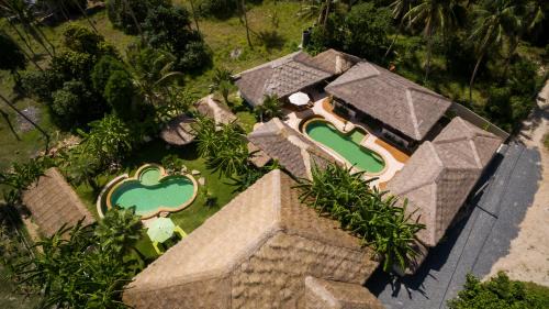 Hin Hong Villa | Baan Tham 2 villas 10 bedrooms