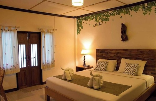 Hang Dong Hotel | Baanplaidoi Resort