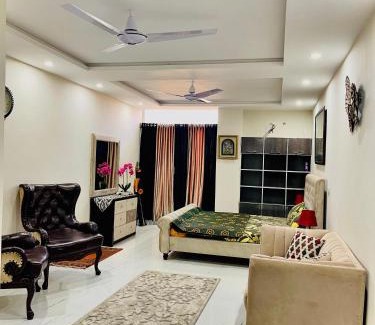 Fatehjang Hotel | Baba's Inn