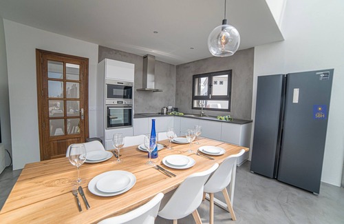 Montana Roja Villa | Babel Playa Blanca With Ocean Views and Hot Tub