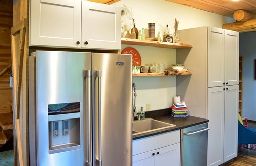 Columbia Falls Cabin | Backdoor to GNP - Modern Cabin in the Woods located on the North Fork Road