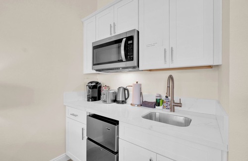 Covina House | BackpackersApartment/1B1B/FreeWi-Fi/Free Coffee