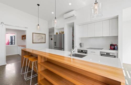 Tomakin House | Bada Bliss