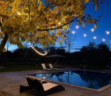 Polovragi Resort | Badash Tiny Village