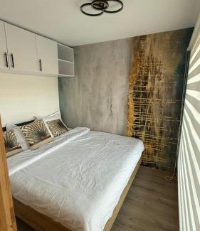 Polovragi Resort | Badash Tiny Village