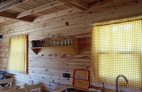 Bergama Other | Badece Farm - Yellow House Kozak Plateau