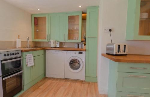 Badminton House | Badminton Farm Cottage