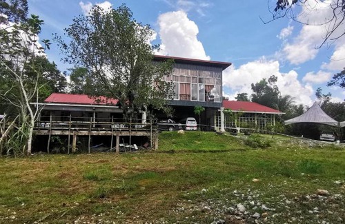 Kuching House | Badul Homestay