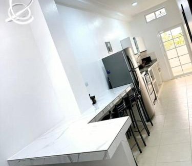 Puerto Baquerizo Moreno Apartment | Bahía Mann Suite 03