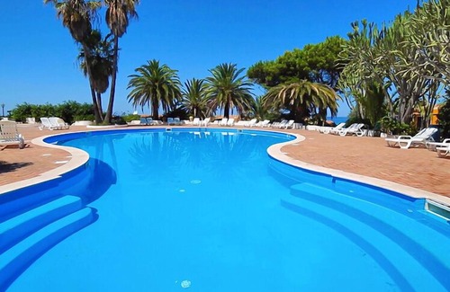 Parghelia Hotel | Baia Paraelios