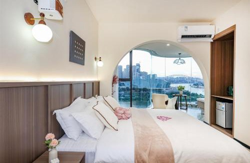 Yuzhong Apartment | Baihong Riverview Apartment-Hongya Cave