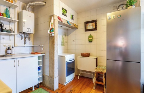 Bairro Alto Apartment | Bairro Alto Apartment With Balcony