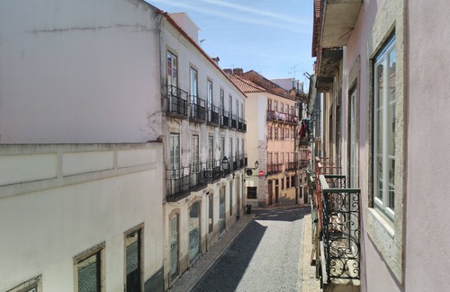 Misericordia House | Bairro Alto Corner Apartment