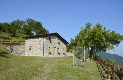 Adrara San Martino House | BAITA BELLAVISTA Affiliato Best-Incoming