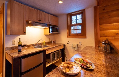 Lake Louise Cabin | Baker Creek | Superior Two Bedroom Cabin