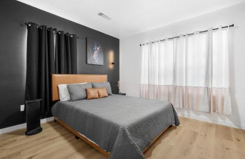 Bakersfield House | Bakersfield Sunset Stay