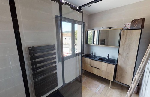 Balaruc-les-Bains Villa | Balaruc les Bains, Villa 5 étoiles, Piscine, Jacuz