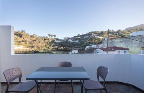 Vega de San Mateo Apartment | Balcon de la Mina Suites - AirCon and Terrace with views
