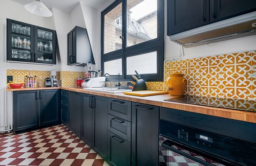 Auteuil Apartment | Balcony Bliss, by Veeve