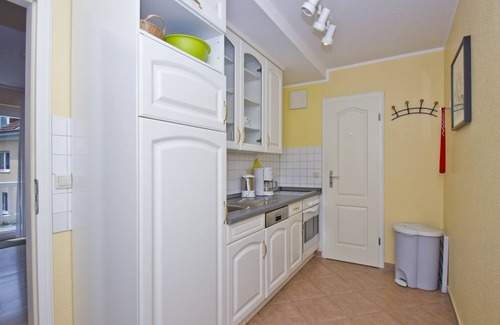 Ostseebad Baabe Apartment | Balcony, free use of the AHOI adventure pool and sauna - Appartemenmt Nordwind