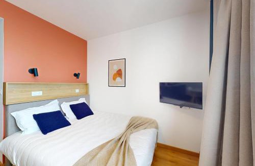 Saint-Louis Apartment | Bale 94 CoLiving - Self Check In by Homenhancement