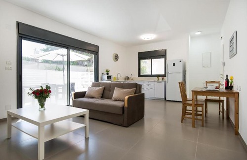 Nahariya Apartment | Balfour sea view city center