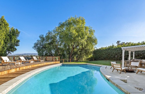 Woodland Hills Villa | Bali Inspired Hills Retreat