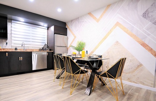 Winnipeg House | Bali-Peg Luxury Accommodation