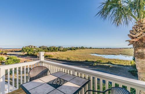 Oceanmarsh Subdivision House | Bali Retreat: 180° Ocean and Hunting Island Deck Views