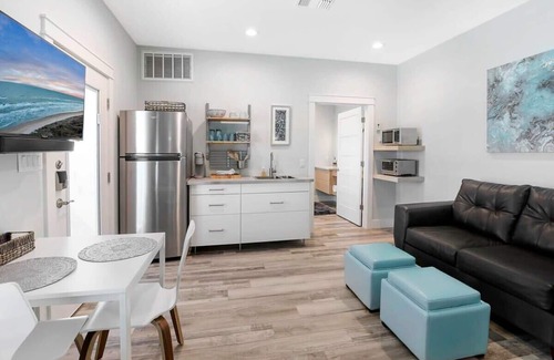Port Aransas Condo | Balinese Suite A | Starkey by Portoro