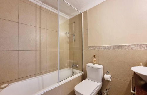 Shaka's Rock Apartment | BALLITO CHAKAS COVE 2 Bedroom Beachfront Gem!