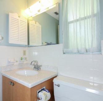 Holmes Beach Apartment | Bamboo Apartments