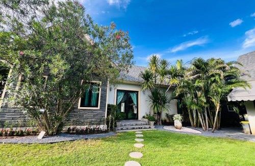 Chiang Mai Villa | Ban 5 Rai Poollvilla