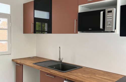 Sainte-Anne Cottage | Banana or blueberry bungalow