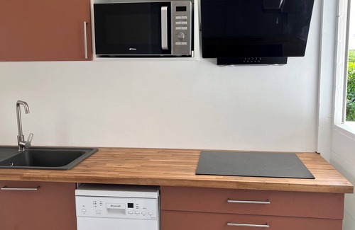 Sainte-Anne Cottage | Banana or blueberry bungalow