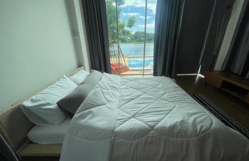 Sam Phran House | Banbangei Riverside Poolvilla