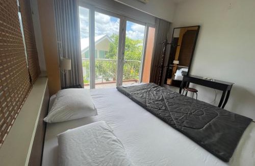 Sam Phran House | Banbangei Riverside Poolvilla