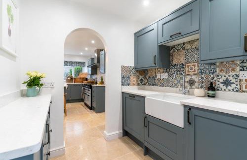 Chipping Norton House | Banbury Hill Farmhouse