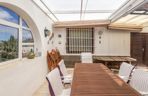 Las Brisas House | Bandama Country Home - 3BR with garden