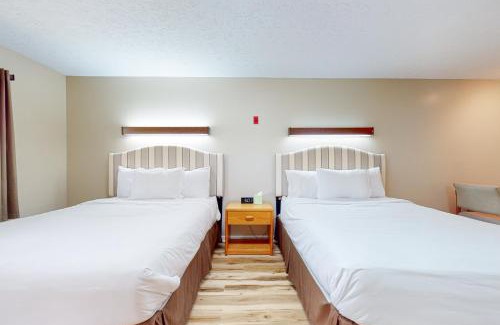 Baneberry Hotel | Baneberry Inn 10