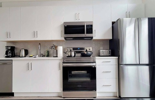 Harvie Heights House | Banff Gate Rockies Mnt View near Canmore BBQ&hot tub