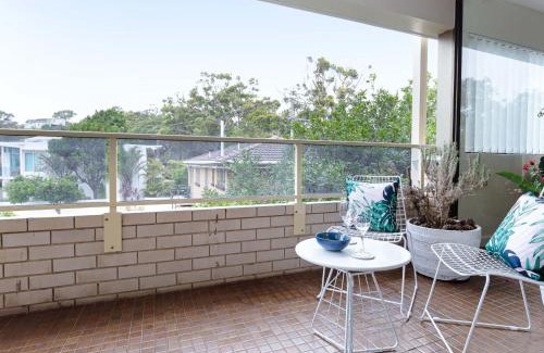Soldiers Point Apartment | Bangalee 3 Fantastic Waterfront Unit with Pool WI FI and Chromecast