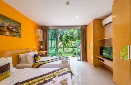 Bang Sao Thong Hotel | Bangkok grand resort