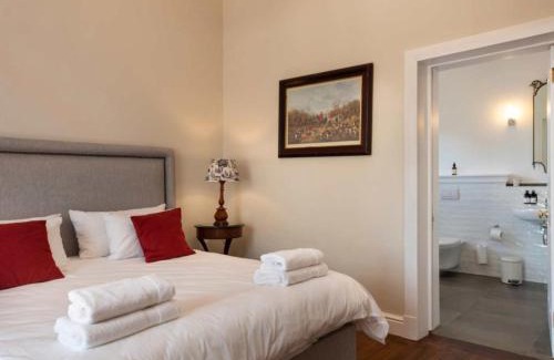 Cape Winelands Bed & Breakfast | Banhoek Corner Guesthouse