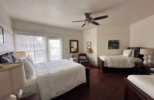 Two Harbors House | Banning House Lodge