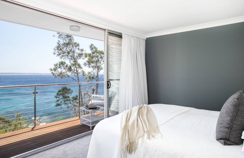 Mollymook Beach Hotel | Bannisters by the Sea Mollymook