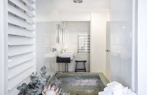 Mollymook Beach Hotel | Bannisters by the Sea Mollymook