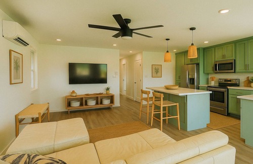 Pupukea House | "Banyan Bluff" | New Remodel, AC, Ocean Views