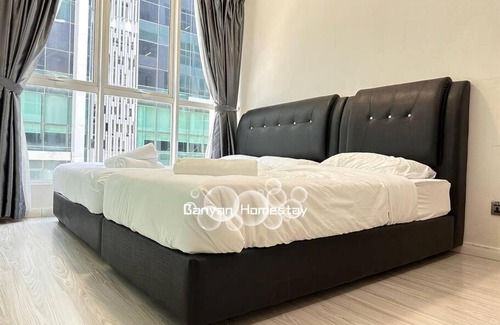 Kampung Sembulan Baru Apartment | Banyan Homestay @ Sutera Avenue